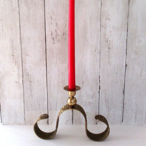 Scrolled brass ornamental embossed candle holder - Picture 2 of 8